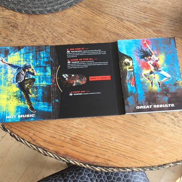 Beachbody exercise cd’s - Picture 2 of 2